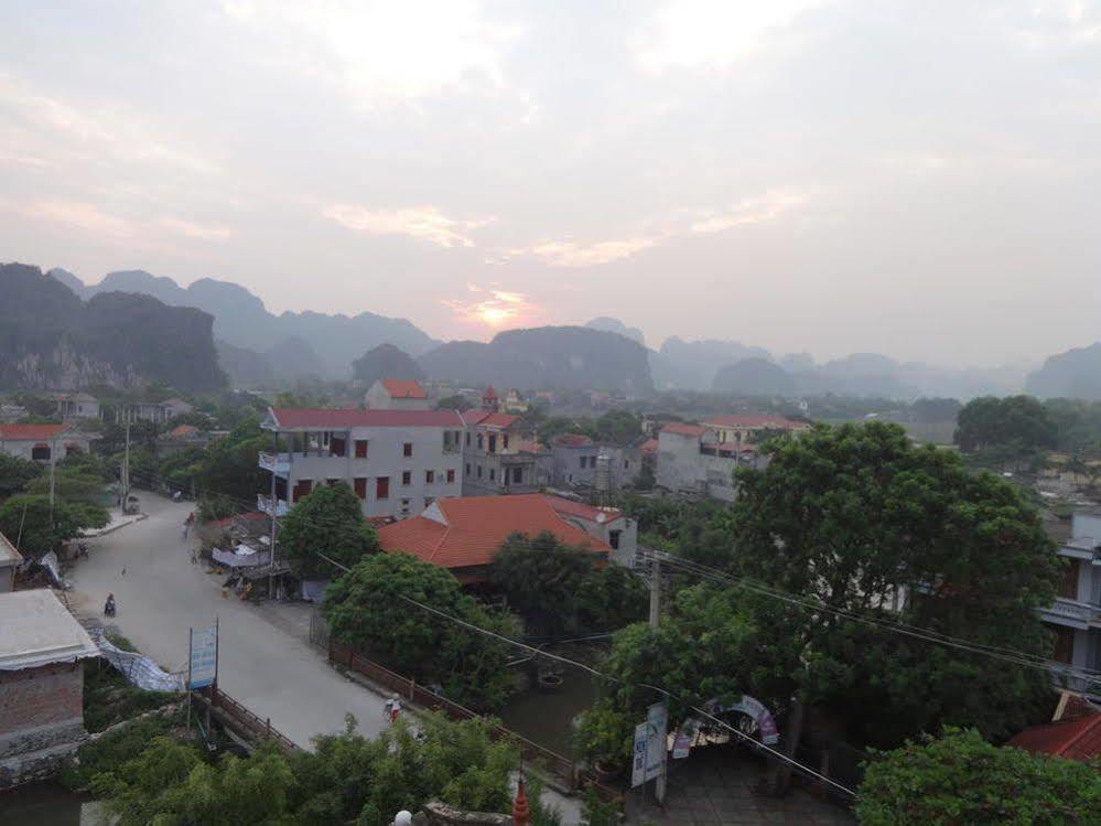 Nam Hoa Hotel نينه بينه المظهر الخارجي الصورة